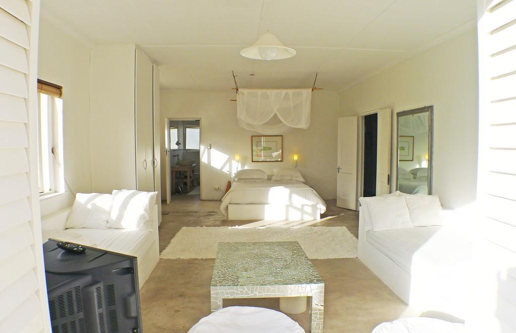 Отель Bamboo Beach Seaside House Херманус Экстерьер фото