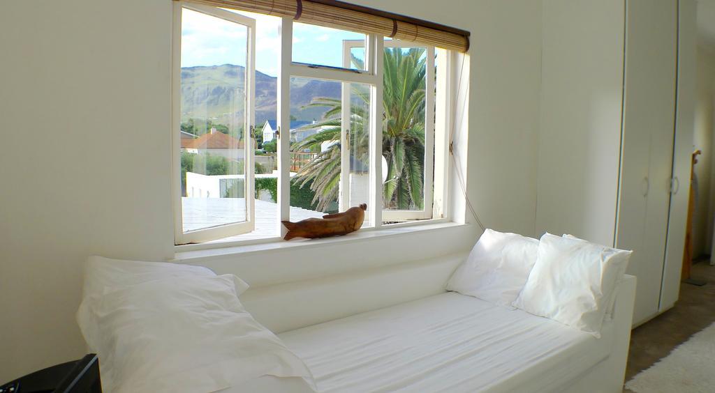 Отель Bamboo Beach Seaside House Херманус Экстерьер фото